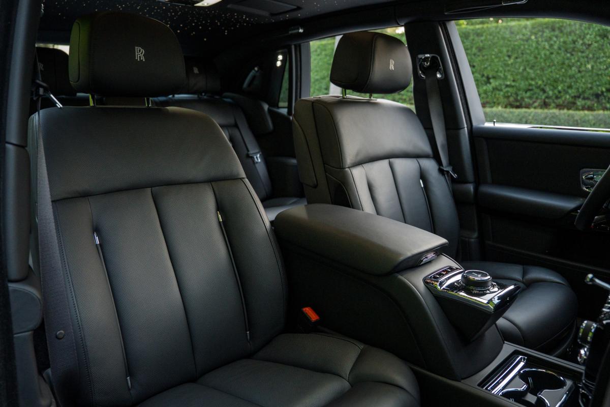 Rolls-Royce Phantom Series II Rental in Los Angeles Thumbnail 