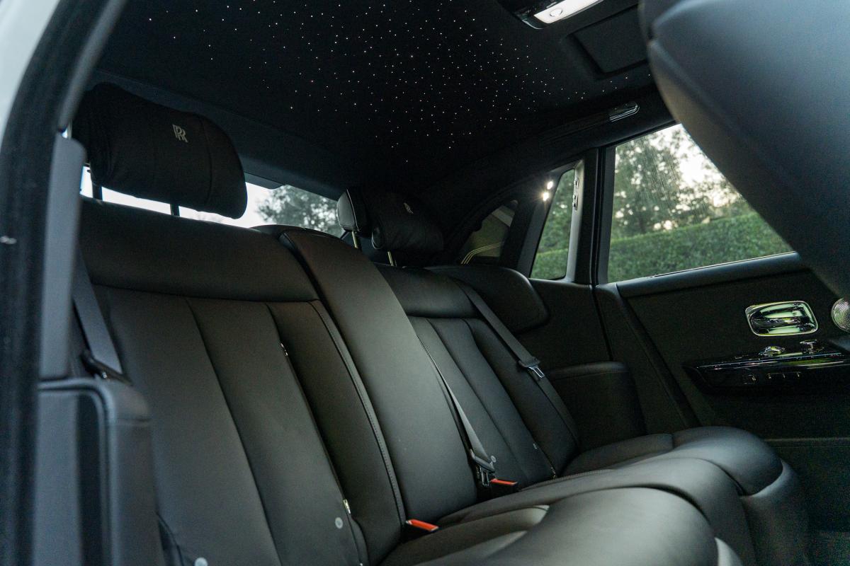 Rolls-Royce Phantom Series II Rental in Los Angeles Thumbnail 