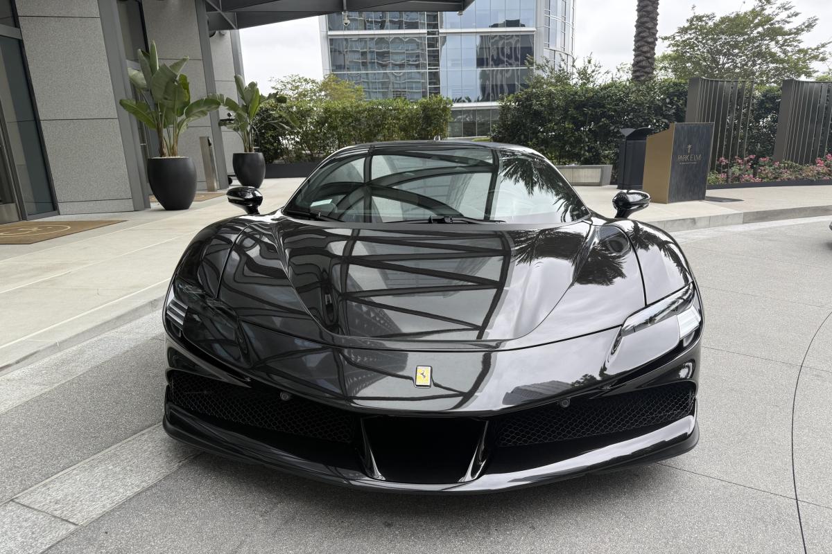 Ferrari SF90 Stradale
