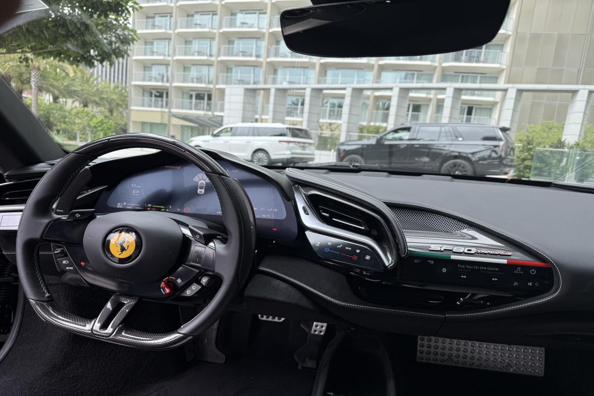 Ferrari SF90 Stradale Thumbnail 