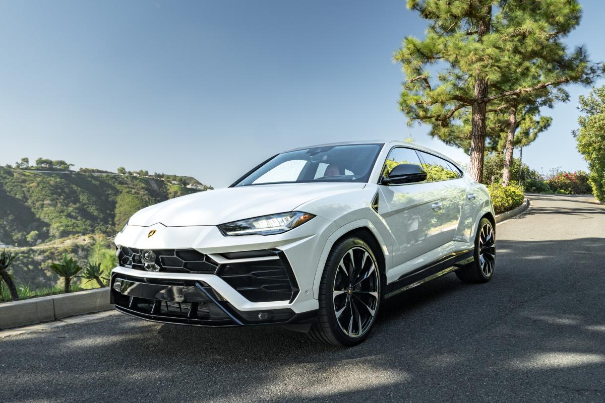 Lamborghini Urus Rental in Los Angeles