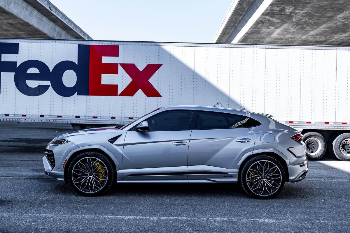 Lamborghini Urus Rental in Los Angeles