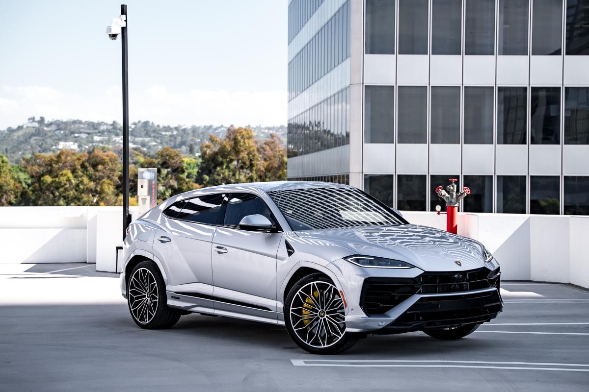 Lamborghini Urus Rental in Los Angeles