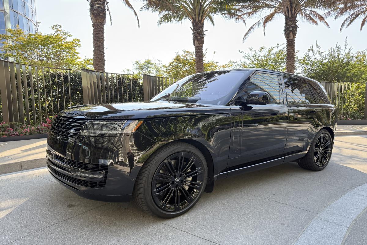 Land Rover Range Rover SE Rental in Los Angeles