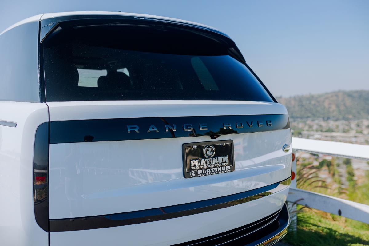 Land Rover Range Rover Se Rental in Los Angeles Thumbnail 