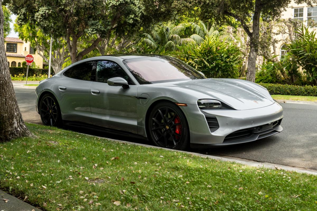 Porsche Taycan GTS Rental in Los Angeles Thumbnail 