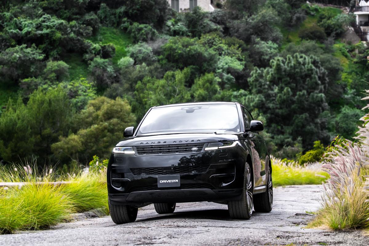 Range Rover Sport Rental in Los Angeles Thumbnail 