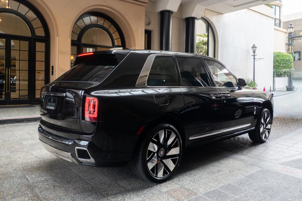 2025 Rolls-Royce Cullinan Series II Rental in Los Angeles Thumbnail 