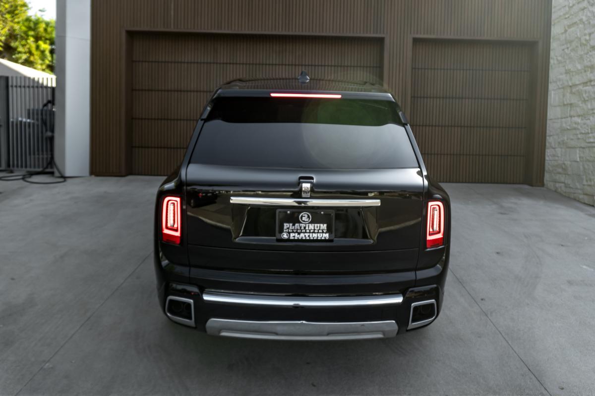 2025 Rolls-Royce Cullinan Series II Rental in Los Angeles Thumbnail 