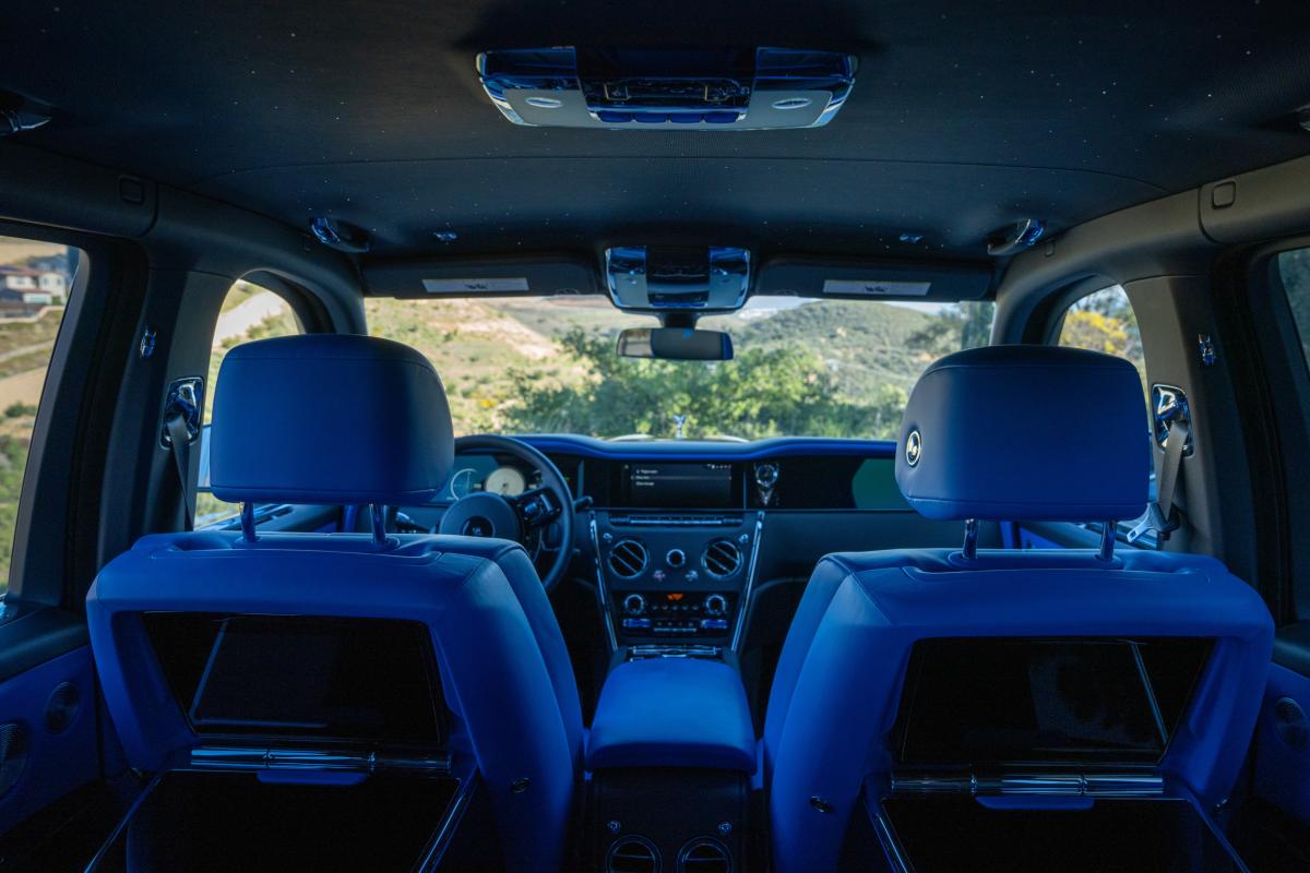 2025 Rolls Royce Cullinan Series II Rental in Los Angeles Thumbnail 