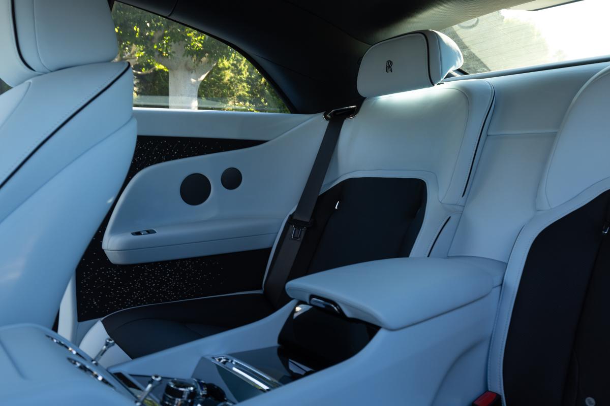 Rolls Royce Spectre for Rental in Los Angeles Thumbnail 