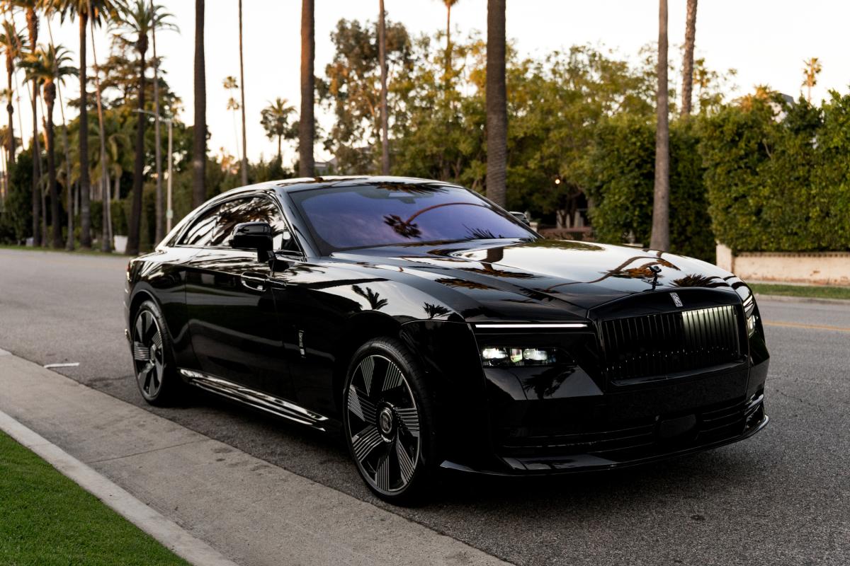 Rolls Royce Spectre for Rental in Los Angeles Thumbnail 