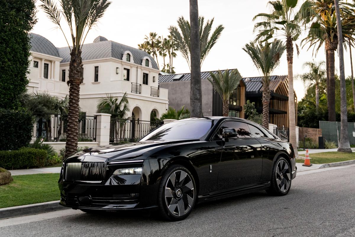Rolls Royce Spectre for Rental in Los Angeles